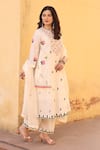 Buy_ASRUMO_Off White Chanderi Aari Embroidered Kurta Set _at_Aza_Fashions