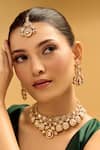 Buy_Samyukta Singhania_Red And Gold Brass Jewellery Set 
