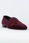 Buy_Kavith_Maroon Embroidery, Beads Evening Tassel Tuxedo Shoes _at_Aza_Fashions
