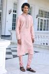 Buy_Kalista_Esfhan Embroidered Dusty Pink Kurta Set _at_Aza_Fashions
