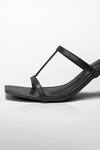 Buy Signature Sole Black Onyx Curve Block Heel Sandals Buy_Signature Sole_Black Onyx Curve Block Heel Sandals
