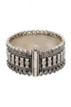 Buy_Sangeeta Boochra_Designer Silver Kundan Bangle _Online_at_Aza_Fashions