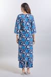 Shop_Naintara Bajaj_Blue Cotton V-neck Printed Kurta Set _at_Aza_Fashions
