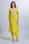 Samyukta Singhania_Yellow Viscose, Organza Embroidery Round Neck Lemon Kurta Set _at_Aza_Fashions