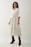 Son of A Noble Snob_Off White Cotton Satin V-neck Delta Pathway Print Midi Dress _Online_at_Aza_Fashions