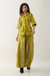 Buy_Son of A Noble Snob_Green Cotton Satin Collared Leaf Barbed Print Rene Set _at_Aza_Fashions