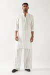 Buy_Son of A Noble Snob_White Linen Printed Slim Fit Kurta Set _Online_at_Aza_Fashions