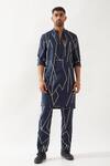 Son of A Noble Snob_Navy Linen Printed Slim Fit Kurta Set _Online_at_Aza_Fashions