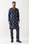 Buy_Son of A Noble Snob_Navy Linen Slate Stamp Kurta Set _at_Aza_Fashions