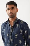 Son of A Noble Snob_Navy Linen Slate Stamp Kurta Set _Online
