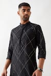 Buy_Son of A Noble Snob_Black Linen Printed Kurta Set 