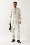 Buy_Son of A Noble Snob_Ivory Linen Printed Slim Fit Kurta Set _at_Aza_Fashions