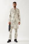 Son of A Noble Snob_Ivory Linen Printed Slim Fit Kurta Set _Online_at_Aza_Fashions