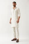 Son of A Noble Snob_Ivory Linen Printed Slim Fit Kurta Set _Online