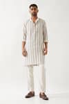 Buy_Son of A Noble Snob_Ivory Linen Printed Slim Fit Kurta Set _at_Aza_Fashions