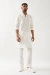 Buy_Son of A Noble Snob_White Linen Embroidery Printed Slim Fit Kurta Set 