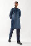 Buy_Son of A Noble Snob_Navy Linen Printed Slim Fit Kurta Set _at_Aza_Fashions
