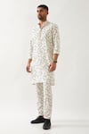 Buy_Son of A Noble Snob_Ivory Linen Applique Printed Slim Fit Kurta Set _at_Aza_Fashions