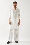 Buy_Son of A Noble Snob_White Linen Embroidery Printed Slim Fit Kurta _at_Aza_Fashions