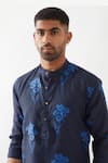 Shop_Son of A Noble Snob_Navy Linen Embroidery Printed Slim Fit Kurta 