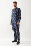 Son of A Noble Snob_Navy Linen Printed Slim Fit Kurta _Online_at_Aza_Fashions