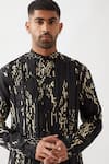 Shop_Son of A Noble Snob_Black Linen Slim Fit Printed Kurta 