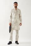 Son of A Noble Snob_Ivory Linen Printed Slim Fit Kurta _Online_at_Aza_Fashions