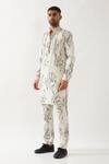 Shop_Son of A Noble Snob_Ivory Linen Printed Slim Fit Kurta _Online_at_Aza_Fashions