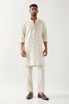 Buy_Son of A Noble Snob_Ivory Linen Slim Fit Printed Kurta _Online_at_Aza_Fashions