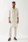 Buy_Son of A Noble Snob_Ivory Linen Slim Fit Printed Kurta _at_Aza_Fashions