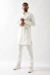 Buy_Son of A Noble Snob_White Linen Slim Fit Check Pleated Kurta 