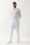 Son of A Noble Snob_White Linen Blake Catkin Printed Slim Fit Kurta _Online_at_Aza_Fashions