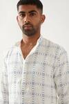 Buy_Son of A Noble Snob_White Linen Slim Fit Printed Kurta _Online_at_Aza_Fashions