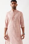 Son of A Noble Snob_Pink Linen Embroidery Navy Printed Slim Fit Kurta _Online