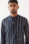 Buy_Son of A Noble Snob_Navy Linen Printed Slim Fit Kurta Set 