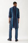 Shop_Son of A Noble Snob_Navy Linen Slim Fit Printed Kurta _at_Aza_Fashions