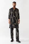 Buy_Son of A Noble Snob_Black Linen Printed Slim Fit Kurta _at_Aza_Fashions