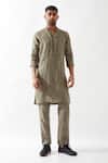 Son of A Noble Snob_Olive Green Linen Slim Fit Printed Kurta _Online_at_Aza_Fashions