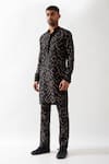 Son of A Noble Snob_Black Linen Printed Slim Fit Kurta _Online_at_Aza_Fashions