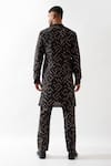 Shop_Son of A Noble Snob_Black Linen Printed Slim Fit Kurta _at_Aza_Fashions