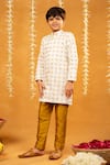 Shop_JILMIL DREAMWEAR_Off White Embroidery Printed Kurta Set _Online_at_Aza_Fashions