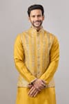 Buy_Aariyana Couture_Yellow Silk Embroidery Thread Bundi And Kurta Set 