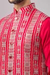 Aariyana Couture_Red Silk Embroidery Geometric Bundi And Kurta Set _at_Aza_Fashions