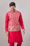 Buy_Aariyana Couture_Red Silk Embroidery Geometric Bundi And Kurta Set 