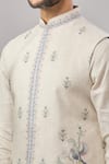 Buy_Aariyana Couture_Beige Linen Embroidery Bird Bundi And Kurta Set 