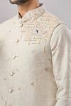 Buy_Aariyana Couture_Beige Linen Embroidery Geometric Pattern Bundi And Kurta Set 