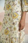 Buy_BAISE GABA_Beige Round Neck Dahlia Printed Kurta Set 