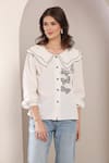 Saaj by Ankita_White Cotton Embroidery Round Neck Paperwings Shirt _Online_at_Aza_Fashions