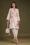 Buy_Label Niti Bothra_Cream Silk, Chanderi Embroidery V-neck Floral Printed Kurta Set _at_Aza_Fashions