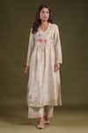 Label Niti Bothra_Ivory Silk, Chanderi Embroidery V-neck Noor Kurta Set _at_Aza_Fashions